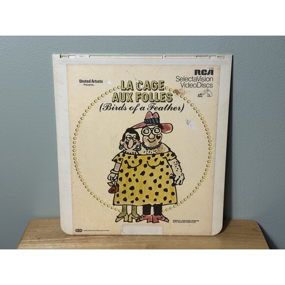 La Cage Aux Folles RCA SelectaVision CED VideoDisc French with English Subtitles - Picture 1 of 2